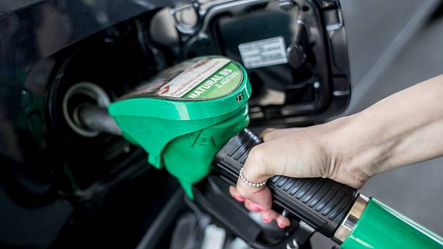 Ceny benzínu a nafty v ČR